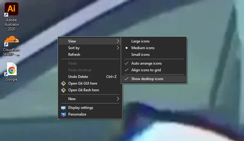 Nếu shortcut không hiển thị, chuột phải vào desktop > View > đánh dấu Show desktop icons.